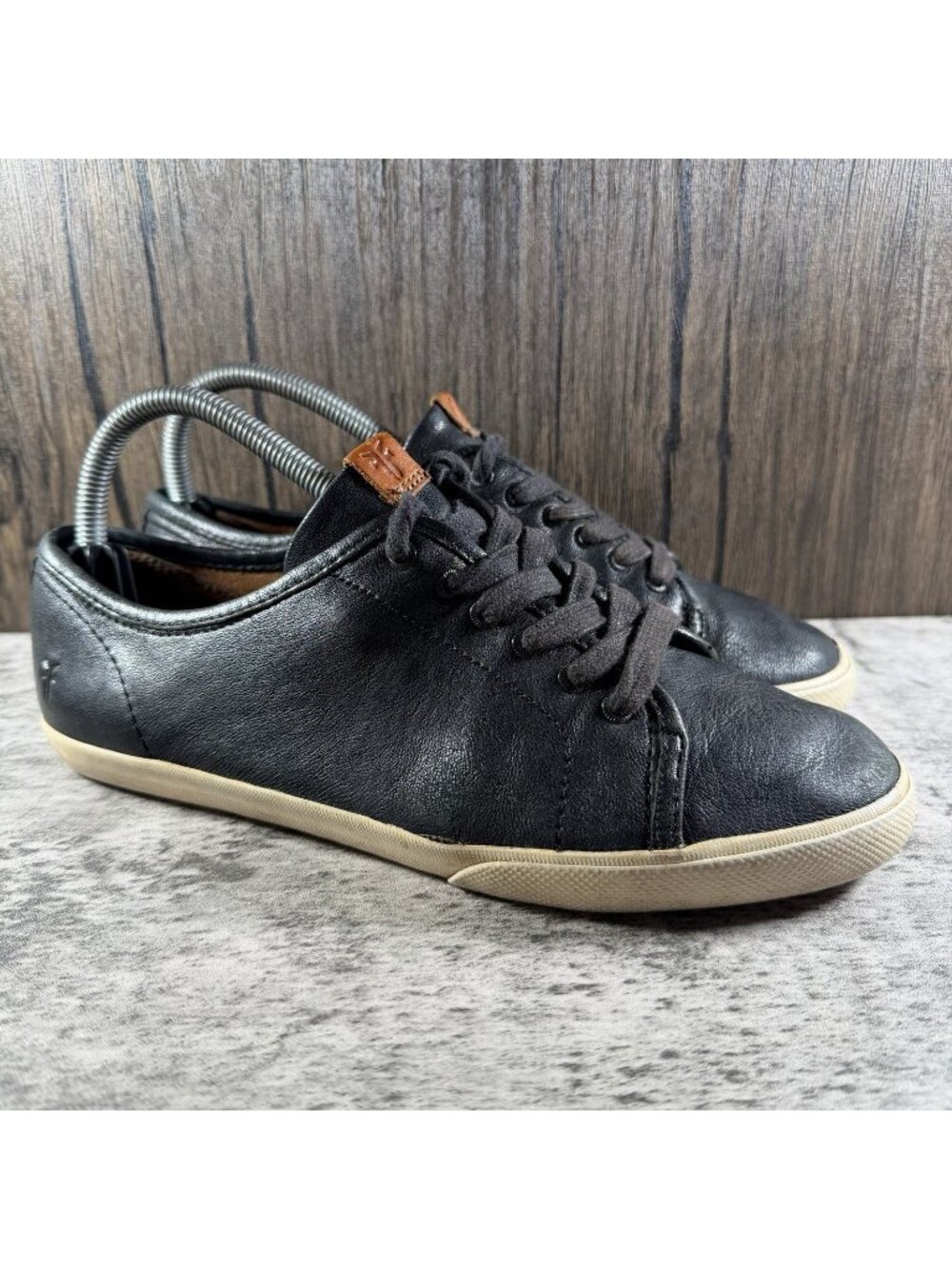 Frye Mindy Low Top Sneakers Womens Black Leather Slip-On Comfort Shoes Size 8.5